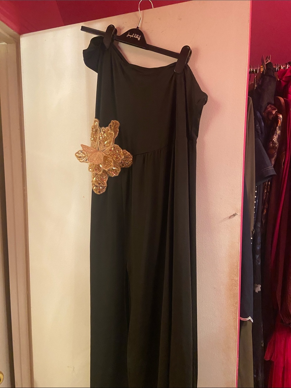 Black One-Shoulder Evening dress with Gold Appliqué